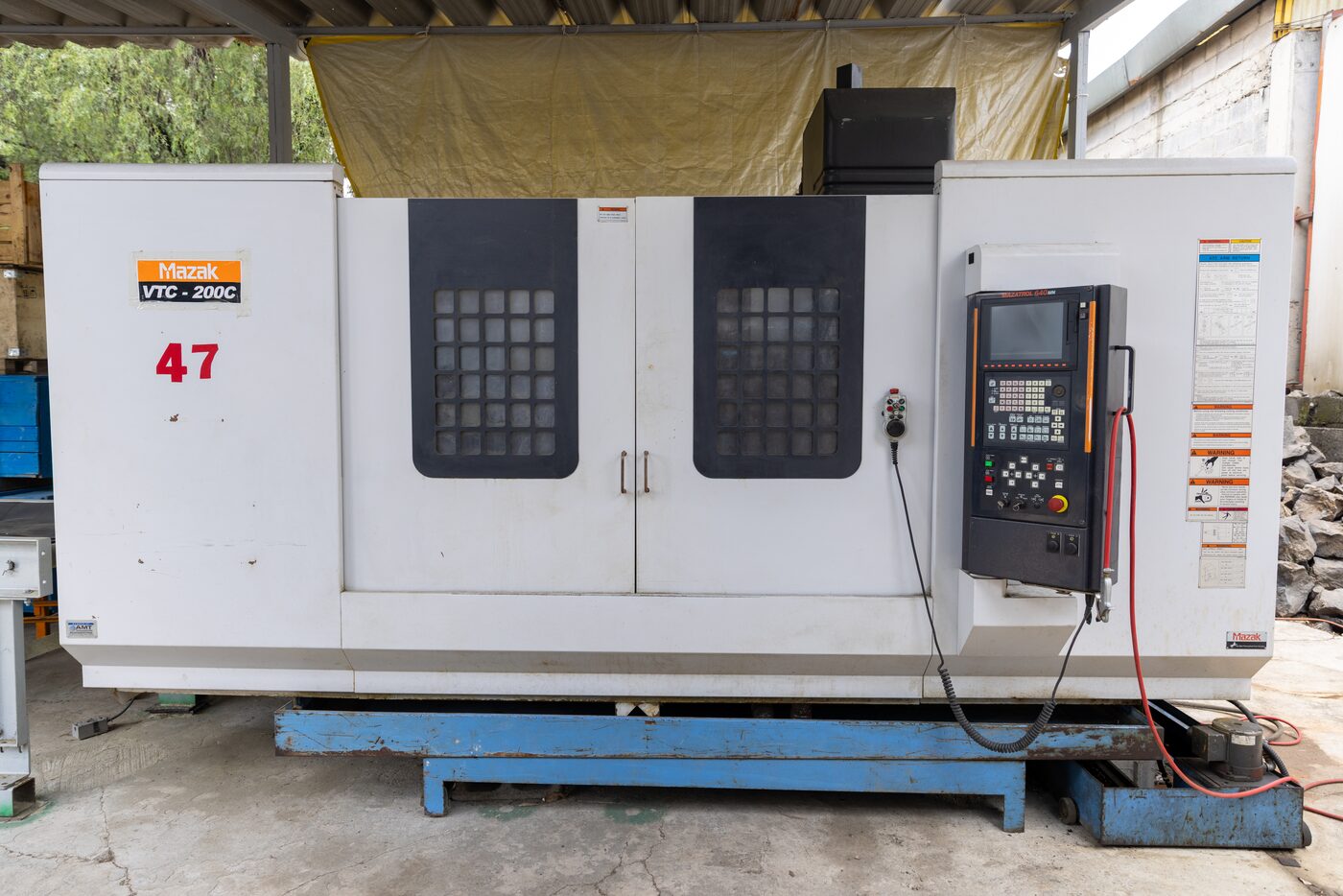 Centro de maquinado Mazak VTC-200C